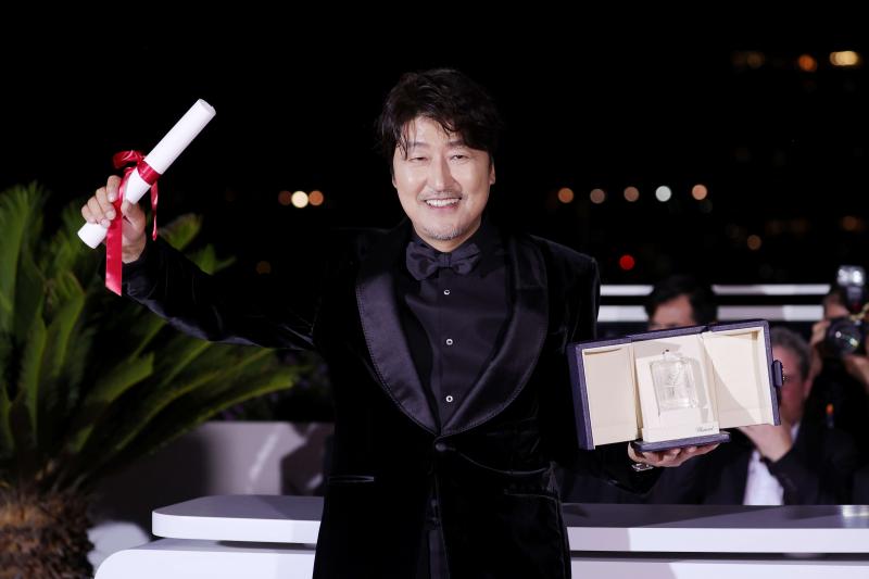 韓国俳優の 「身体的行動」：「ペペデ・エチュード」　発表会 (6/18sat)