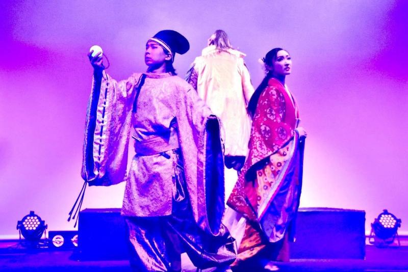 舞台と映像(映画)と音楽(ライブ)を融合し、 芝居、歌、踊り、殺陣ありの今までにない新しい和エンターテイメントショー誕生！！