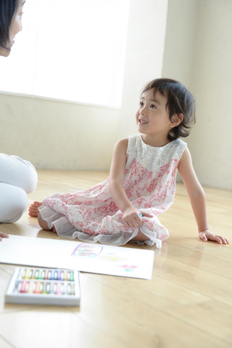 読み書きができない子供に悩む母役 / ショート動画広告のキャスト募集