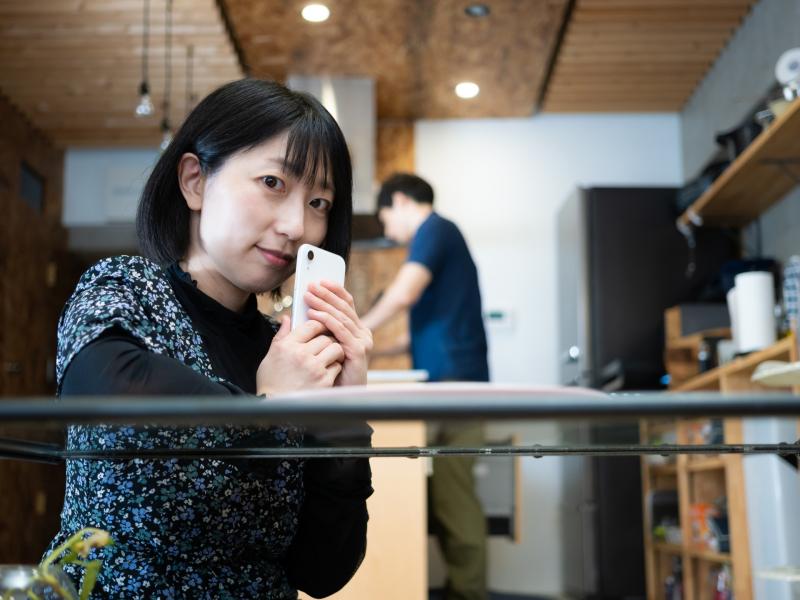【大至急！】婚約者の男性に自分に借金がある事を告白する女性役【動画ショート広告ご出演/継続あり】