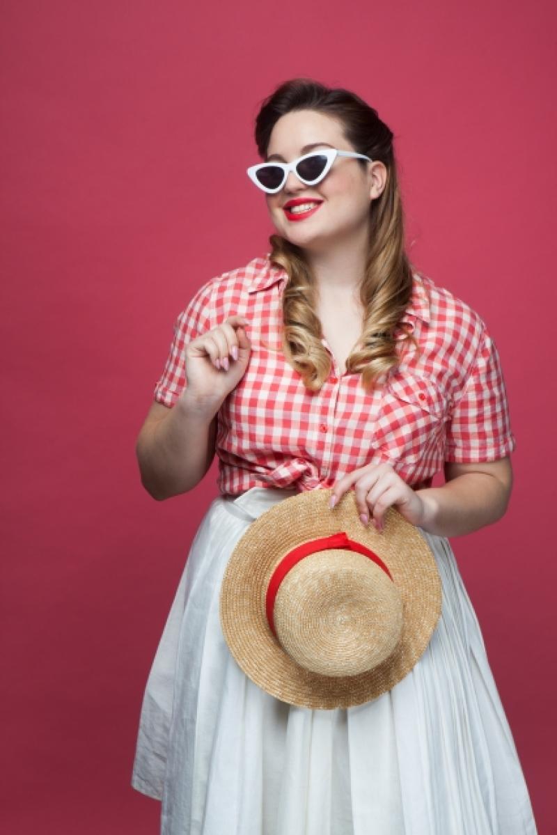 「チャーミングで明るいふくよかな女性」を募集します！(20～30代) / SNS動画広告のキャスト募集