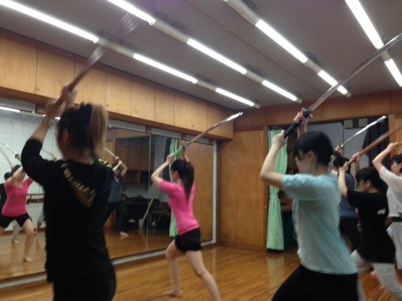 ”殺陣ダンス”＆俳優/ダンサー/表現者の為のダンスW.S【2.5次元舞台・ミュージカル・エンタメに多数採用の本格技術！】AKB48・乃木坂46など担当する芸術監督が指導！［映画/舞台/CMで魅せるダンス］■夏季特別開催■