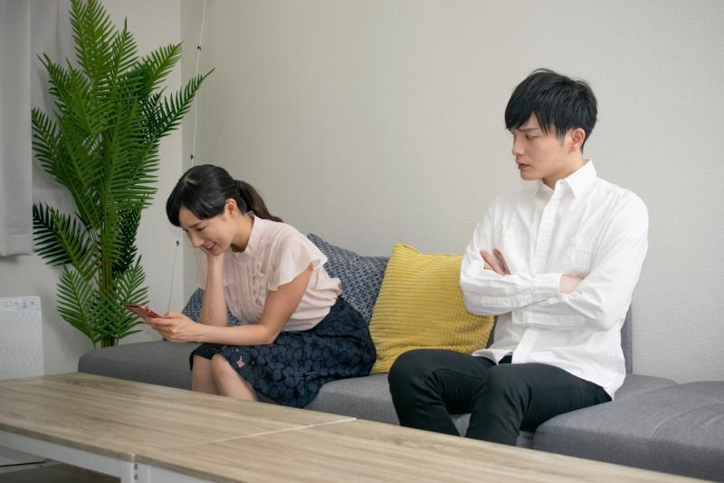 【男性・20 歳～35歳】『やめて！！』彼女が競馬で借金を返そうとしているので必死にとめる彼氏役【動画ショート広告ご出演/継続あり】