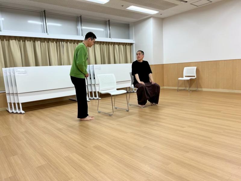 毎週水曜日、JR中野駅近辺で舞台上で本当に相手と会話するためのワークショップ開催。 サブ画像