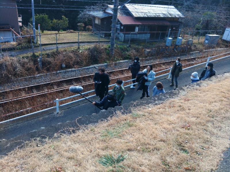 ※見つかりました　ﾌｨﾘﾋﾟﾝ映画で、①助監督、②ﾒｲｸ、③装飾部、④録音部、⑤制作部、を探してます。 サブ画像