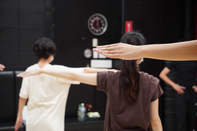 【本日１０/３０〆切】カクシンハン・スタジオ（演劇研修所）の誰でも参加できるワークショップ - ACTING CLASS -「魂を燃やせ！舞台上で鮮烈に生きるためのロシア流トレーニング」 サブ画像