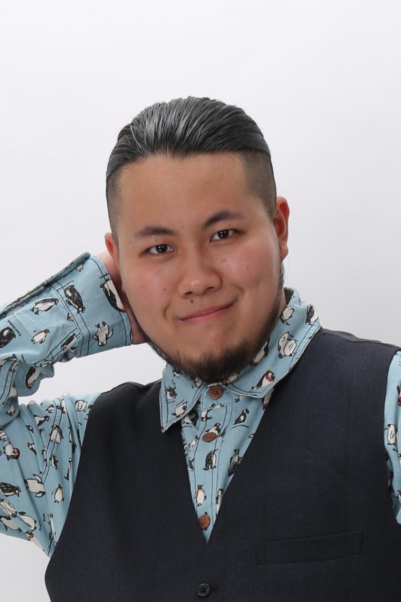 李　勇雅