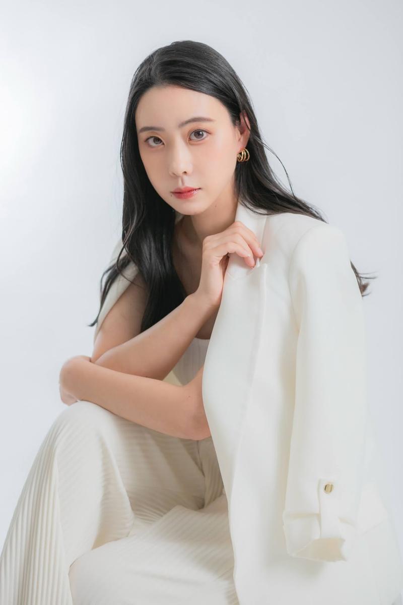 徳由美子